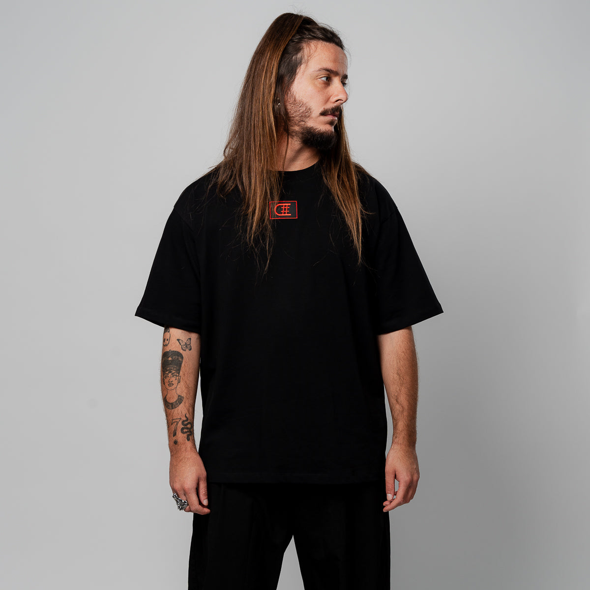 חולצת אוברסייז דואט שחורה