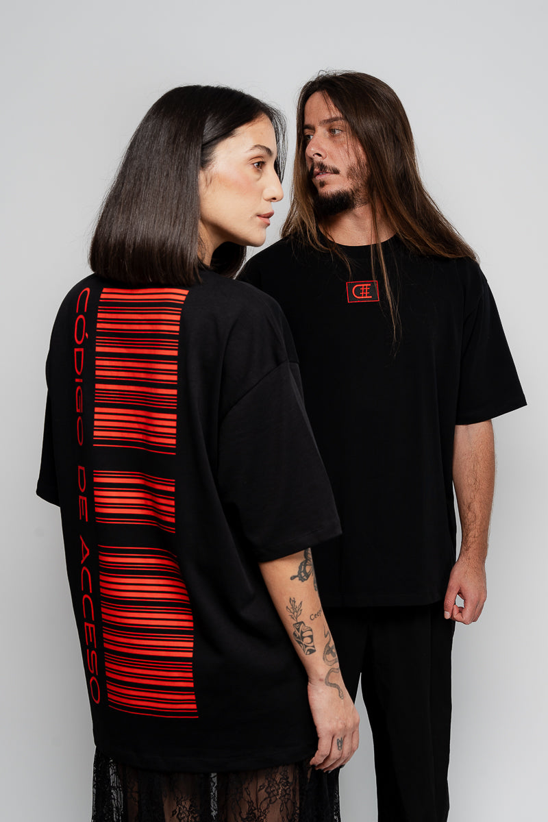 חולצת אוברסייז דואט שחורה