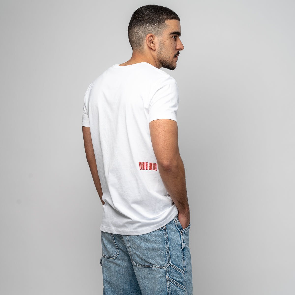 בייסיק ג'רזי לבנה