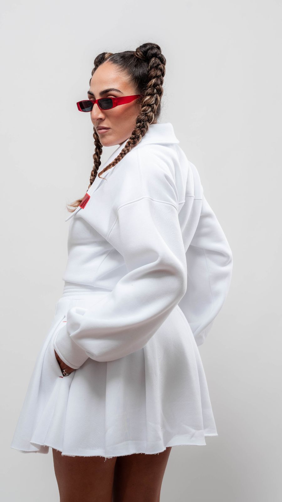 חצאית לבנה Skirpatch