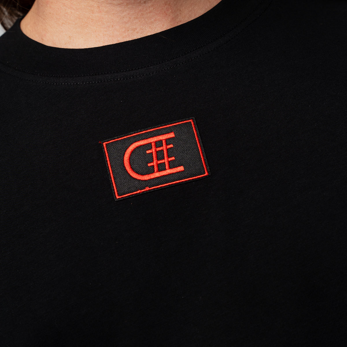 חולצת אוברסייז דואט שחורה